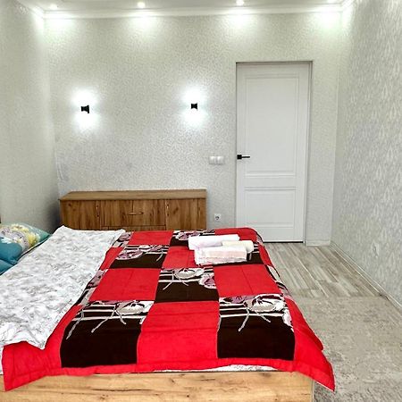 Central Apartment בישקק מראה חיצוני תמונה