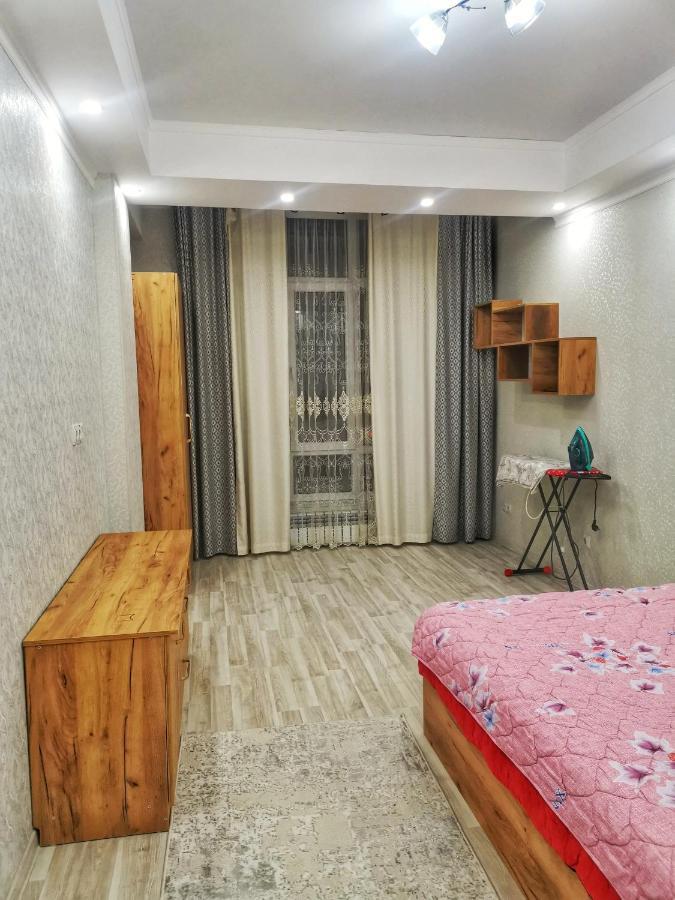 Central Apartment בישקק מראה חיצוני תמונה