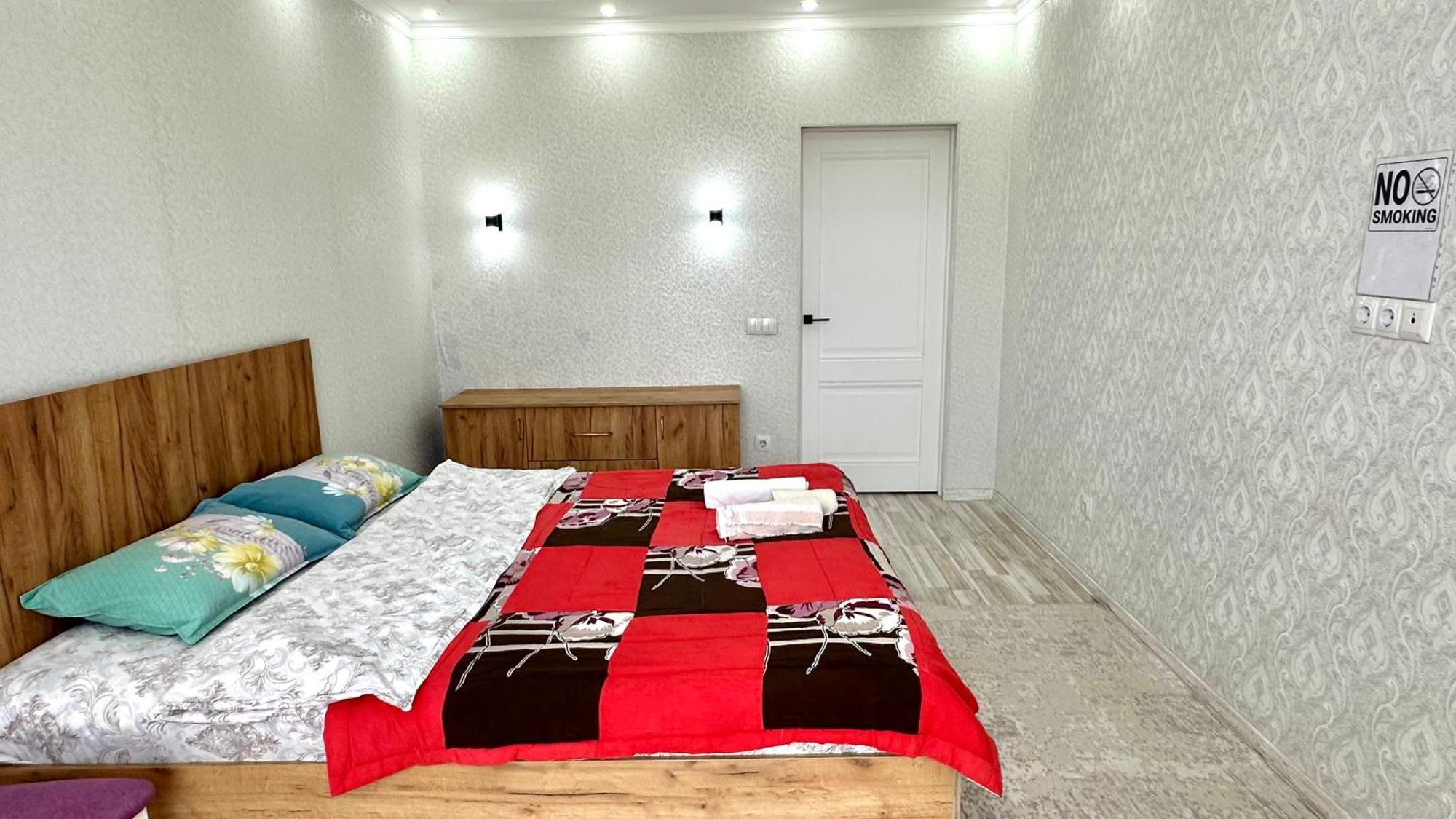 Central Apartment בישקק מראה חיצוני תמונה